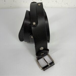 Aventura Women’s Size Large Black Leather Stud Belt